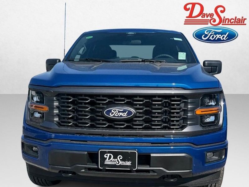 Ford F-150 Vehicle Full-screen Gallery Image 02