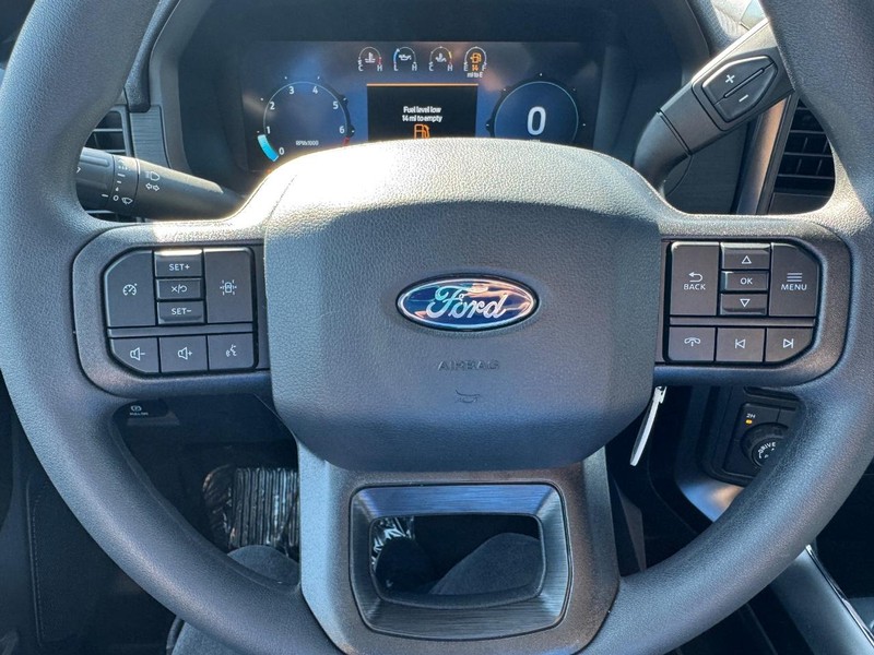 Ford F-150 Vehicle Full-screen Gallery Image 20