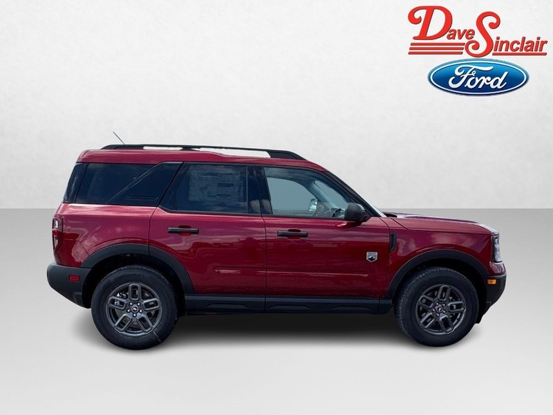 Ford Bronco Sport Vehicle Full-screen Gallery Image 05