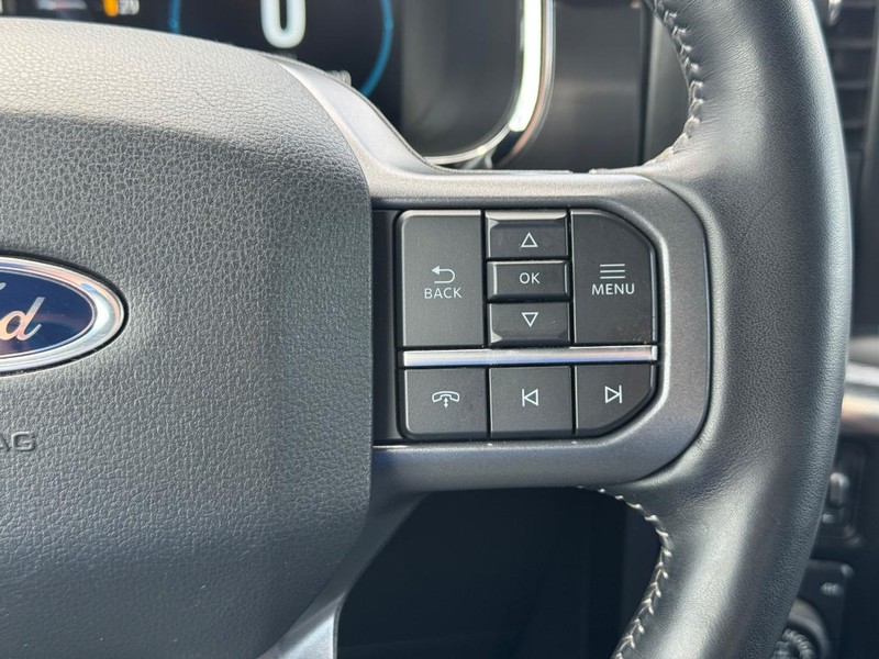 Ford F-150 Vehicle Full-screen Gallery Image 22