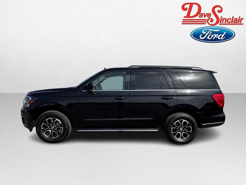 Ford Expedition Vehicle Full-screen Gallery Image 10