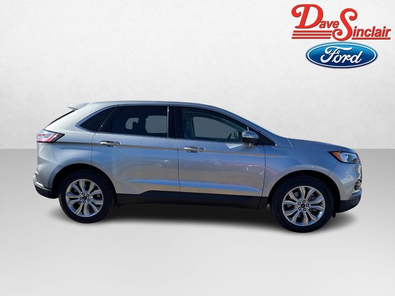 Ford Edge Vehicle Full-screen Gallery Image 05