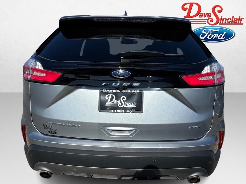 Ford Edge Vehicle Full-screen Gallery Image 08
