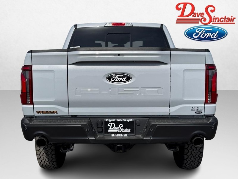 Ford F-150 Vehicle Full-screen Gallery Image 08