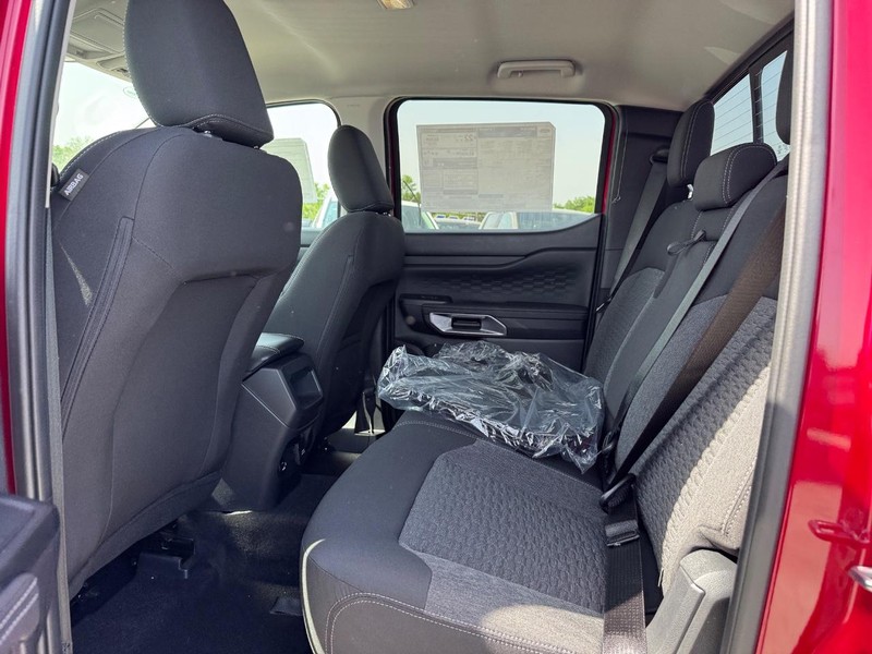Ford Ranger Vehicle Full-screen Gallery Image 12