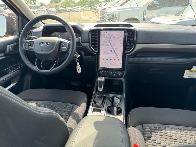 Ford Ranger Vehicle Full-screen Gallery Image 14