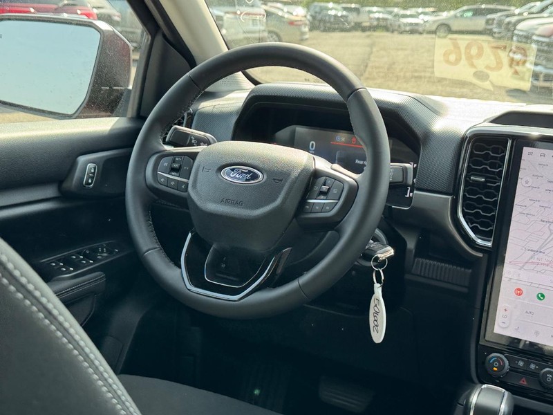 Ford Ranger Vehicle Full-screen Gallery Image 15
