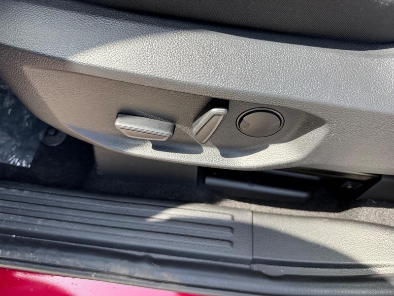 Ford Ranger Vehicle Full-screen Gallery Image 18