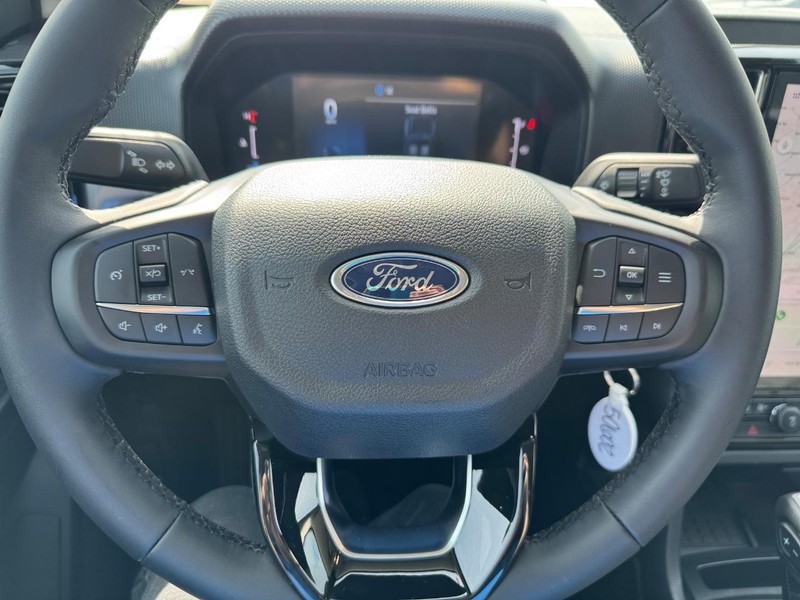 Ford Ranger Vehicle Full-screen Gallery Image 20