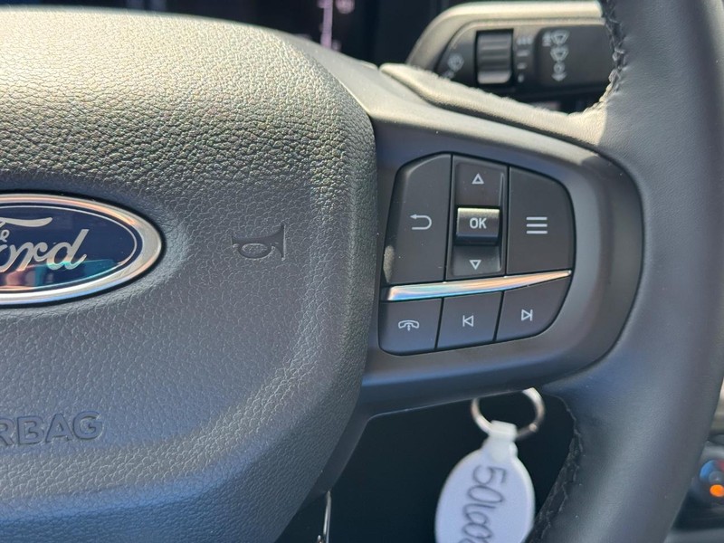 Ford Ranger Vehicle Full-screen Gallery Image 22