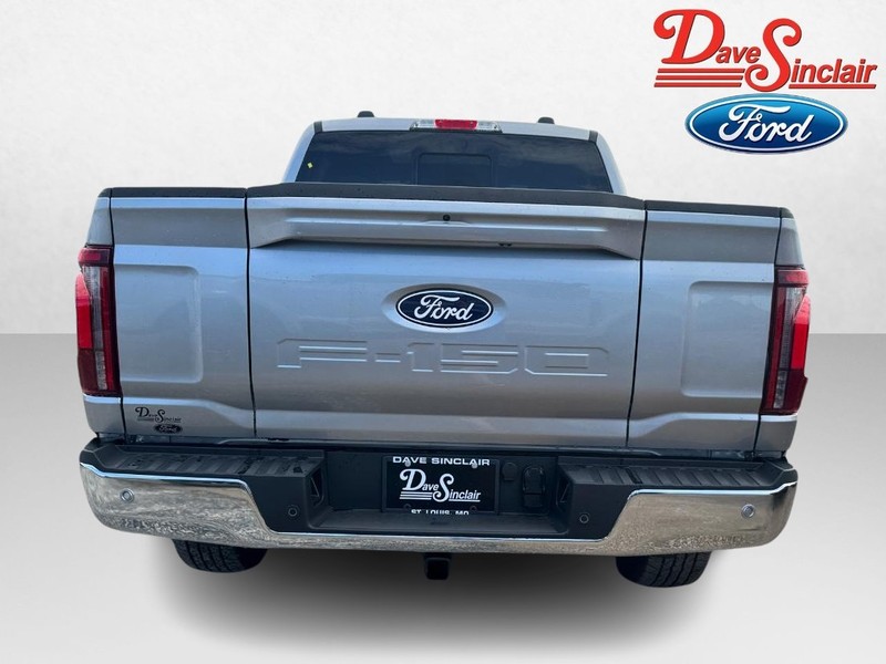 Ford F-150 Vehicle Full-screen Gallery Image 08