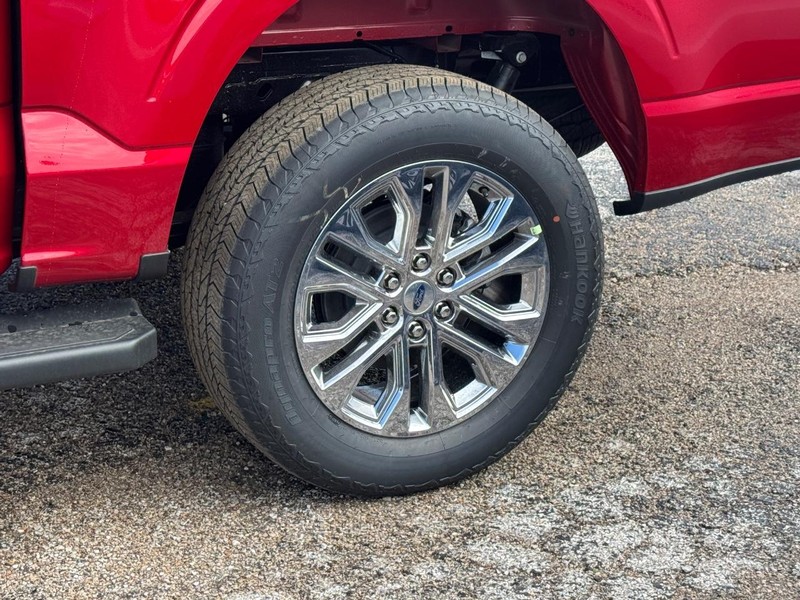 Ford F-150 Vehicle Full-screen Gallery Image 11