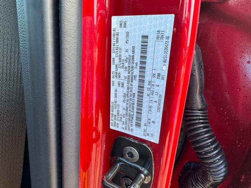 Ford F-150 Vehicle Full-screen Gallery Image 27