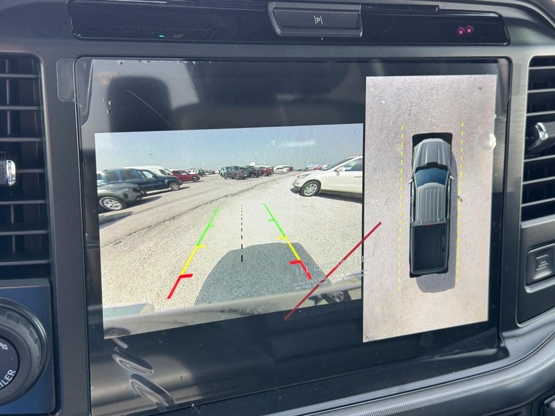 Ford F-150 Vehicle Full-screen Gallery Image 27