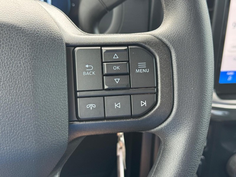 Ford F-150 Vehicle Full-screen Gallery Image 22