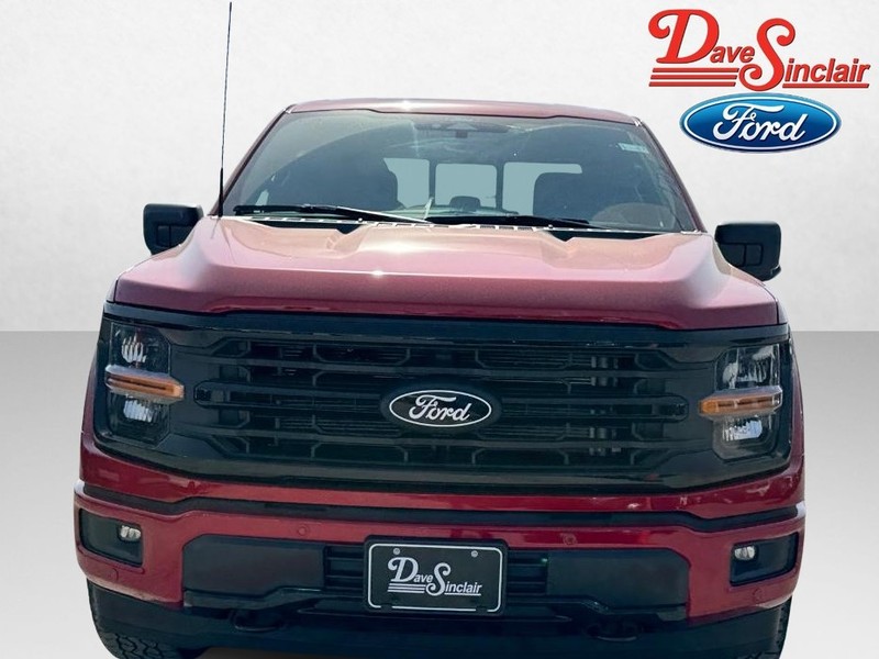 Ford F-150 Vehicle Full-screen Gallery Image 02