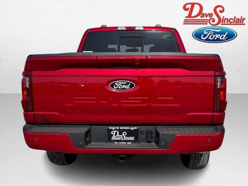 Ford F-150 Vehicle Full-screen Gallery Image 08
