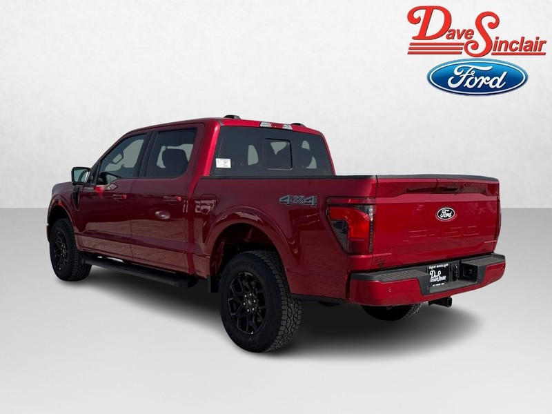 Ford F-150 Vehicle Full-screen Gallery Image 09