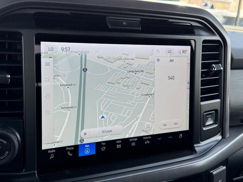 Ford F-150 Vehicle Full-screen Gallery Image 23