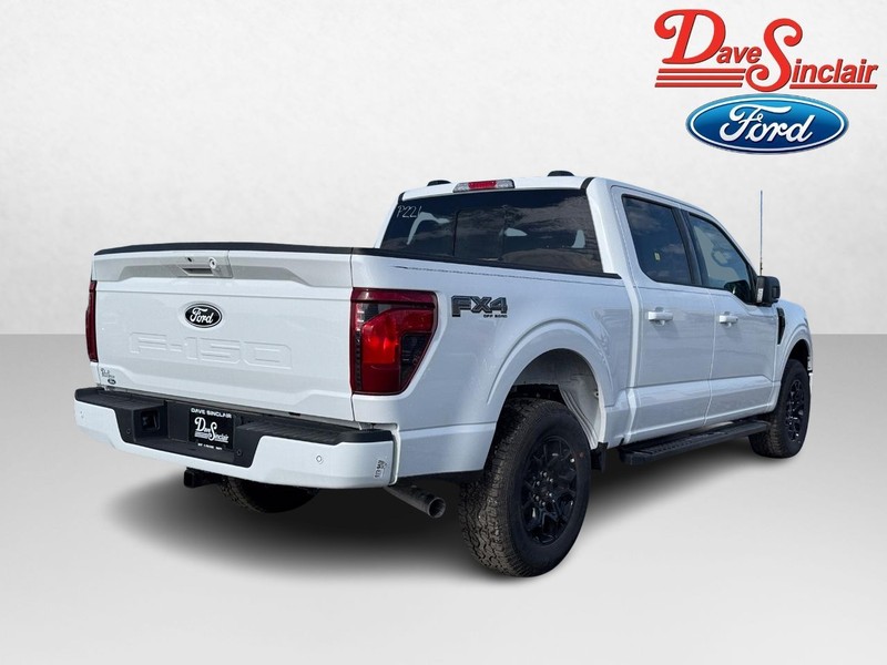 Ford F-150 Vehicle Full-screen Gallery Image 07