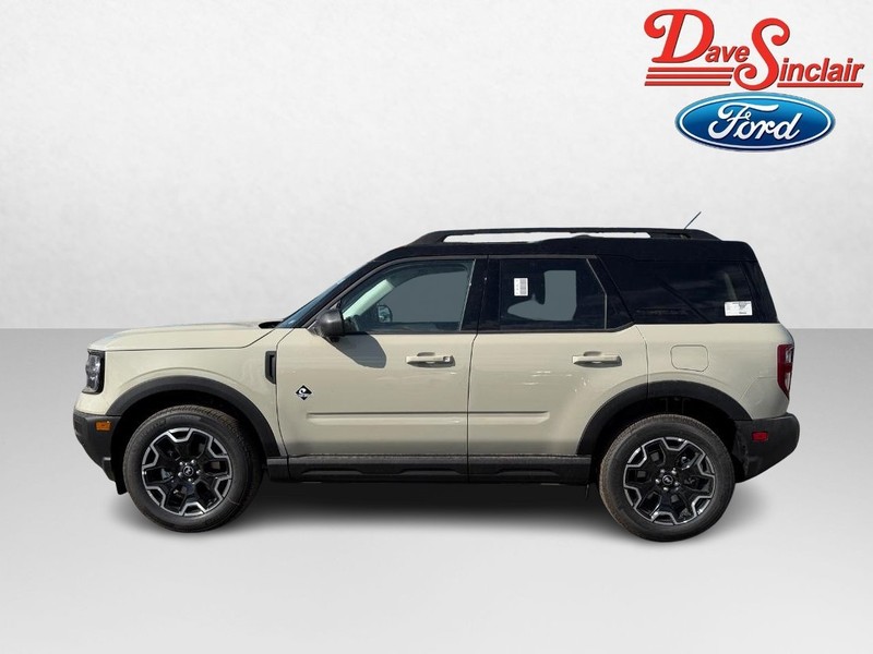 Ford Bronco Sport Vehicle Full-screen Gallery Image 10