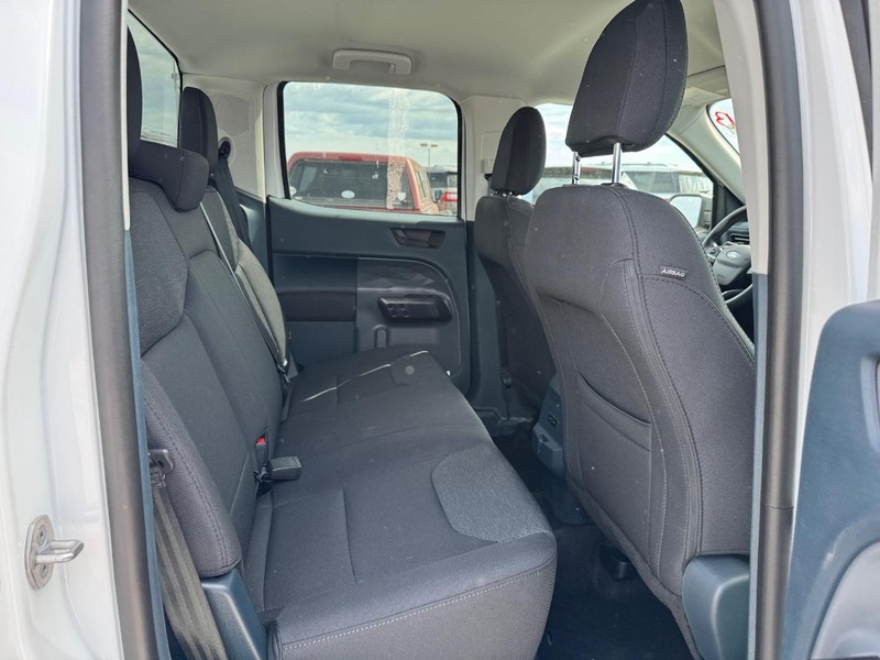 Ford Maverick Vehicle Full-screen Gallery Image 13