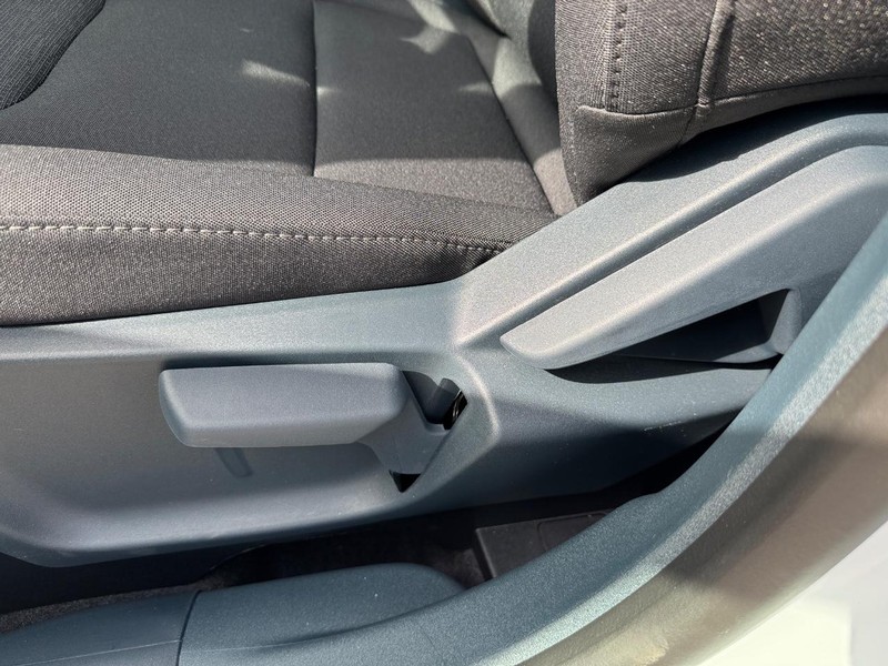 Ford Maverick Vehicle Full-screen Gallery Image 18