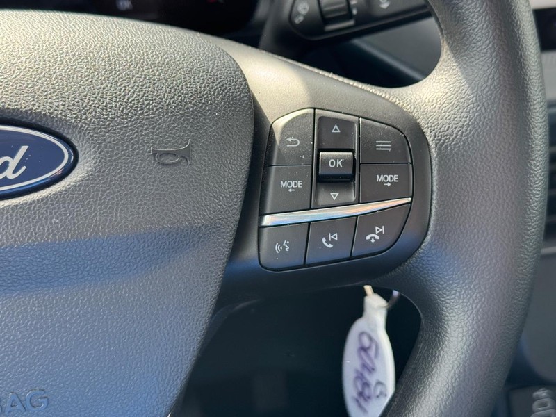 Ford Maverick Vehicle Full-screen Gallery Image 22