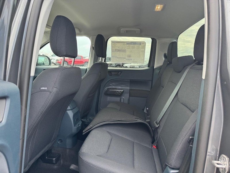 Ford Maverick Vehicle Full-screen Gallery Image 12
