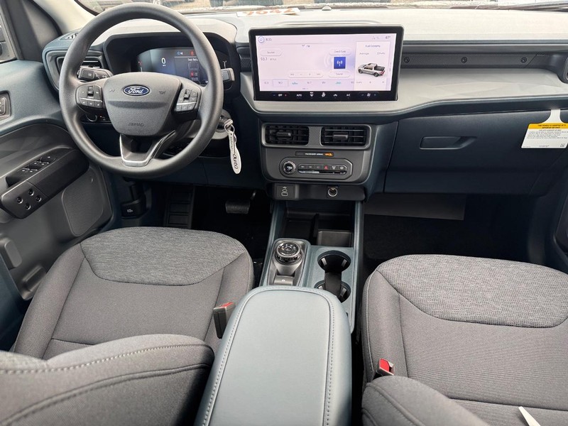 Ford Maverick Vehicle Full-screen Gallery Image 14