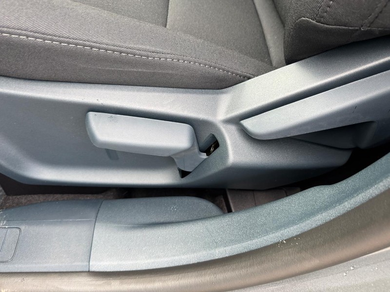 Ford Maverick Vehicle Full-screen Gallery Image 18