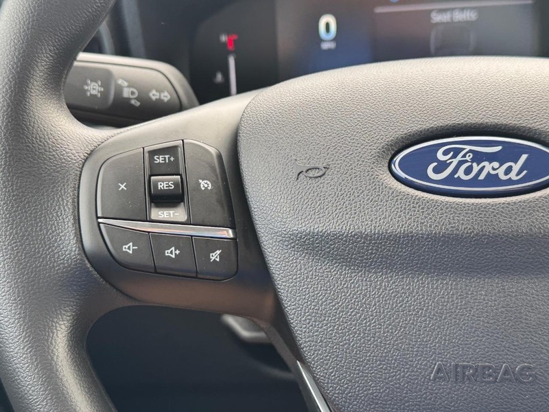 Ford Maverick Vehicle Full-screen Gallery Image 21