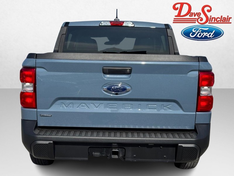 Ford Maverick Vehicle Full-screen Gallery Image 08