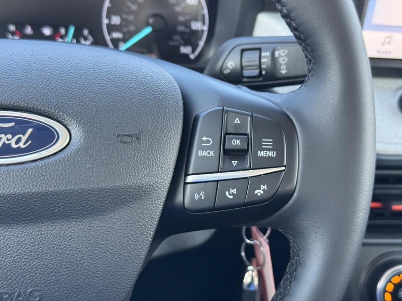 Ford Maverick Vehicle Full-screen Gallery Image 21