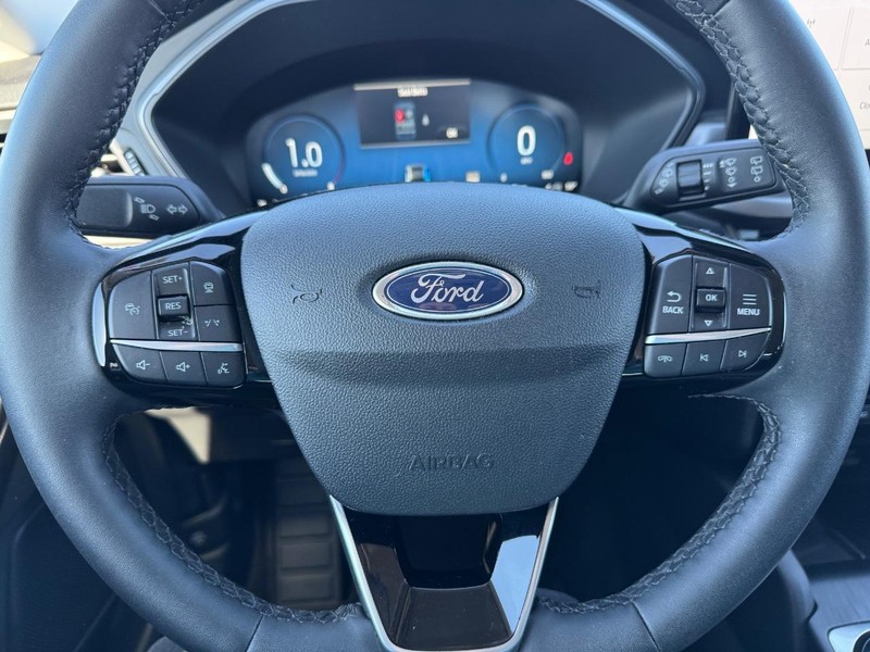 Ford Escape Vehicle Full-screen Gallery Image 22