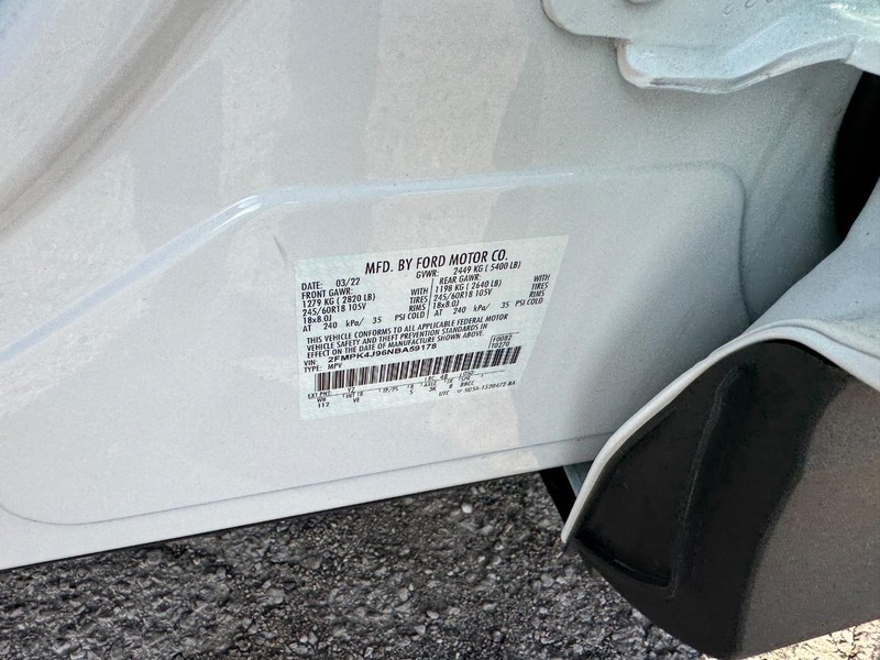 Ford Edge Vehicle Full-screen Gallery Image 26