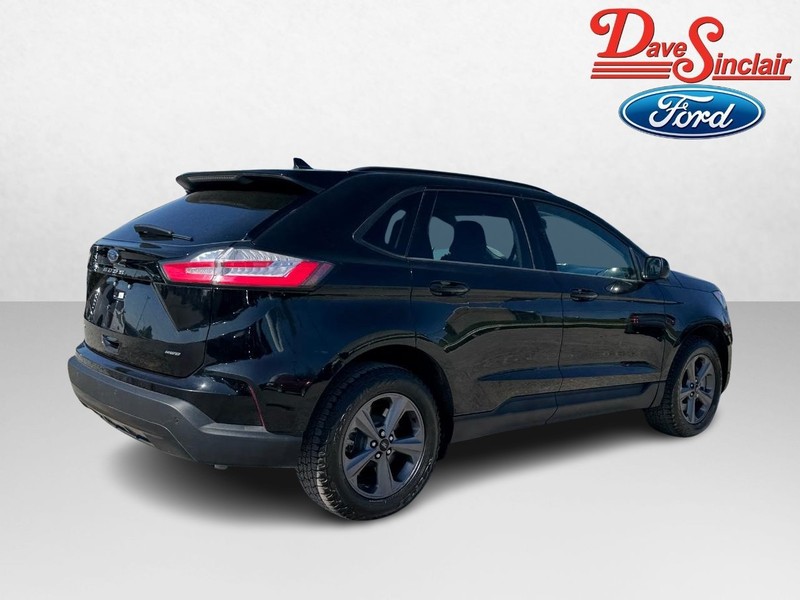 Ford Edge Vehicle Full-screen Gallery Image 07