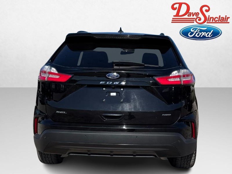 Ford Edge Vehicle Full-screen Gallery Image 08