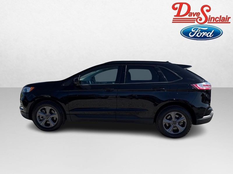 Ford Edge Vehicle Full-screen Gallery Image 10