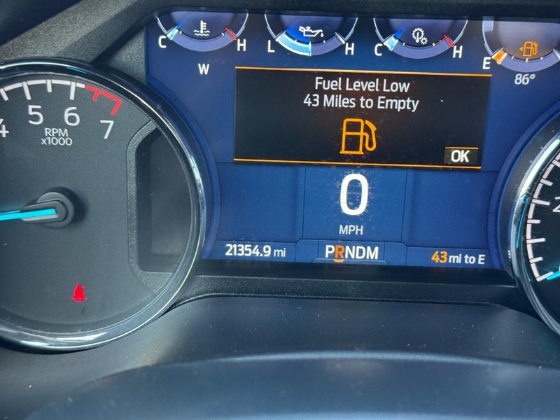 Ford F-150 Vehicle Full-screen Gallery Image 25