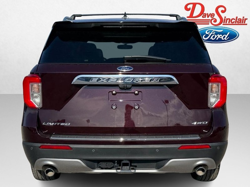 Ford Explorer Vehicle Full-screen Gallery Image 08