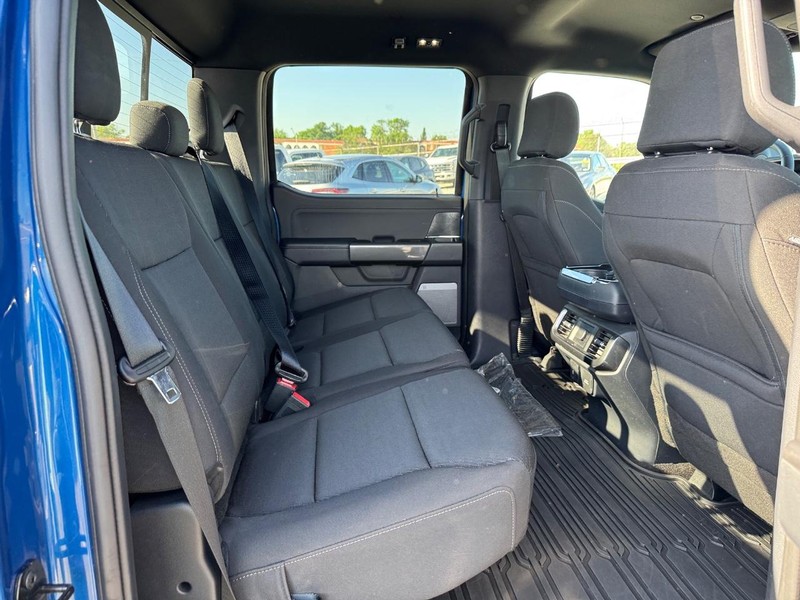 Ford F-150 Vehicle Full-screen Gallery Image 13