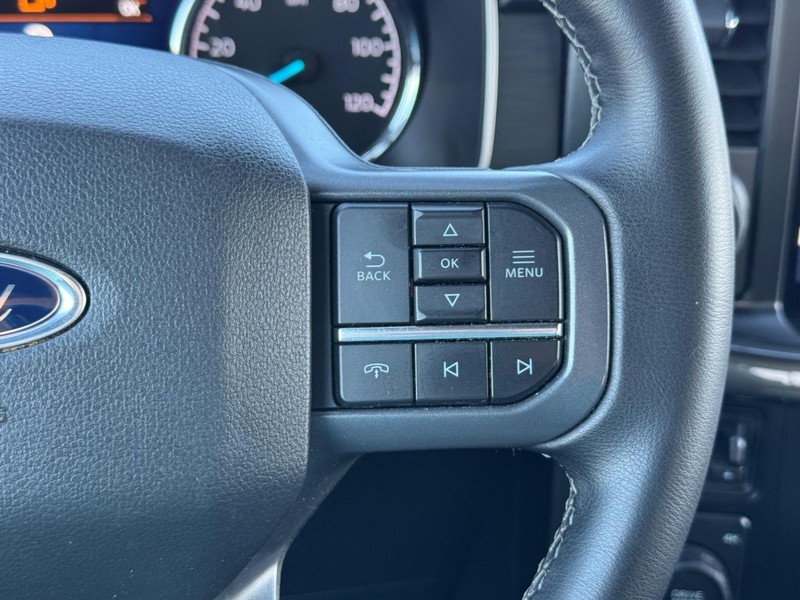 Ford F-150 Vehicle Full-screen Gallery Image 21