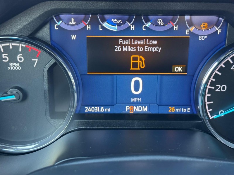 Ford F-150 Vehicle Full-screen Gallery Image 25