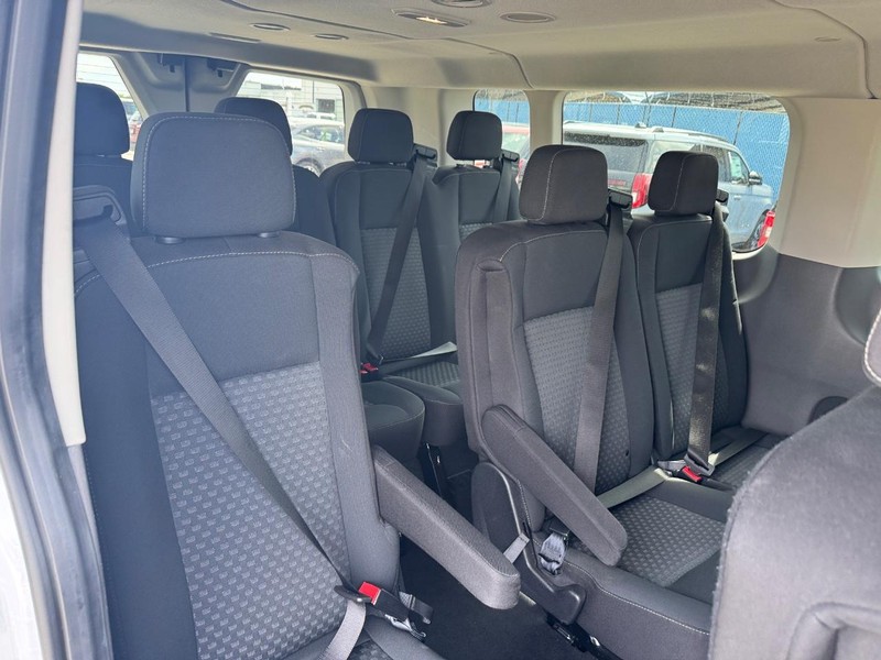 Ford Transit Passenger Wagon Vehicle Full-screen Gallery Image 12