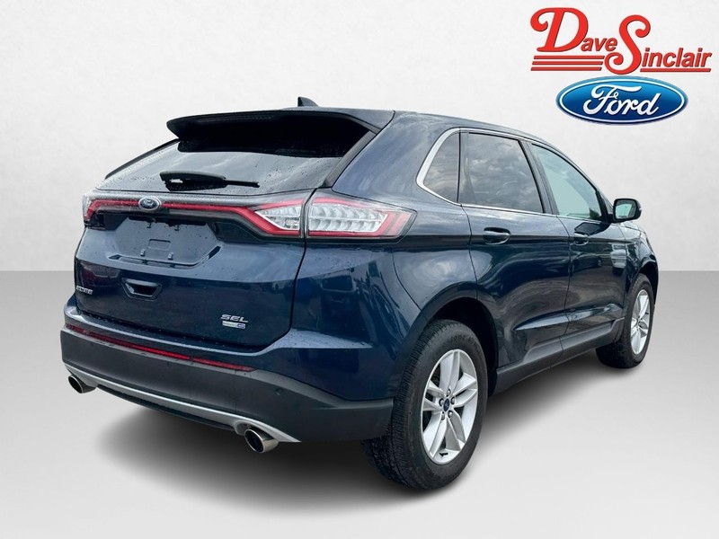 Ford Edge Vehicle Full-screen Gallery Image 07