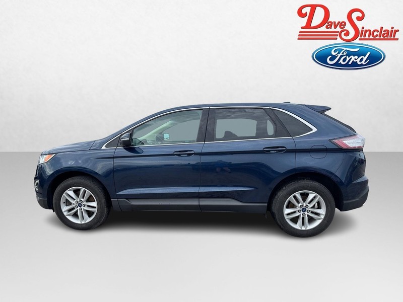 Ford Edge Vehicle Full-screen Gallery Image 10