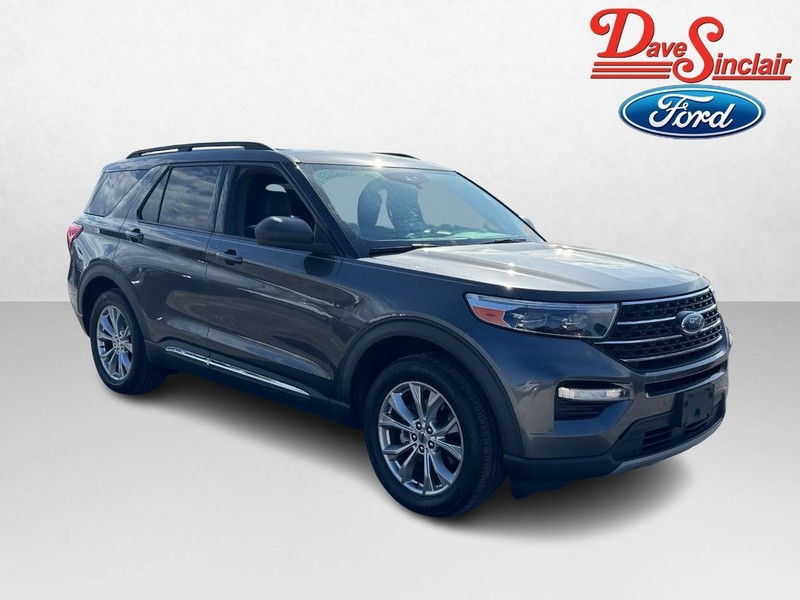 Ford Explorer Vehicle Full-screen Gallery Image 04
