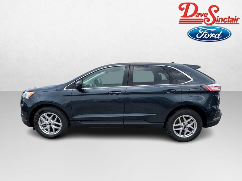 Ford Edge Vehicle Full-screen Gallery Image 10