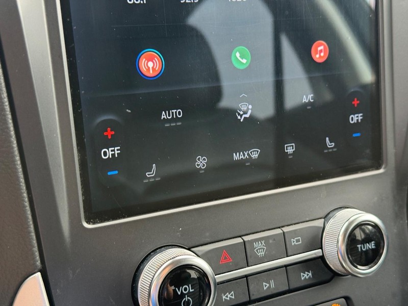 Ford Edge Vehicle Full-screen Gallery Image 22